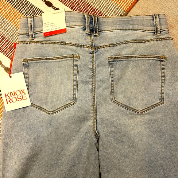 Knox Rose Jeans NWT’s - Size 8 - Picture 3 of 15